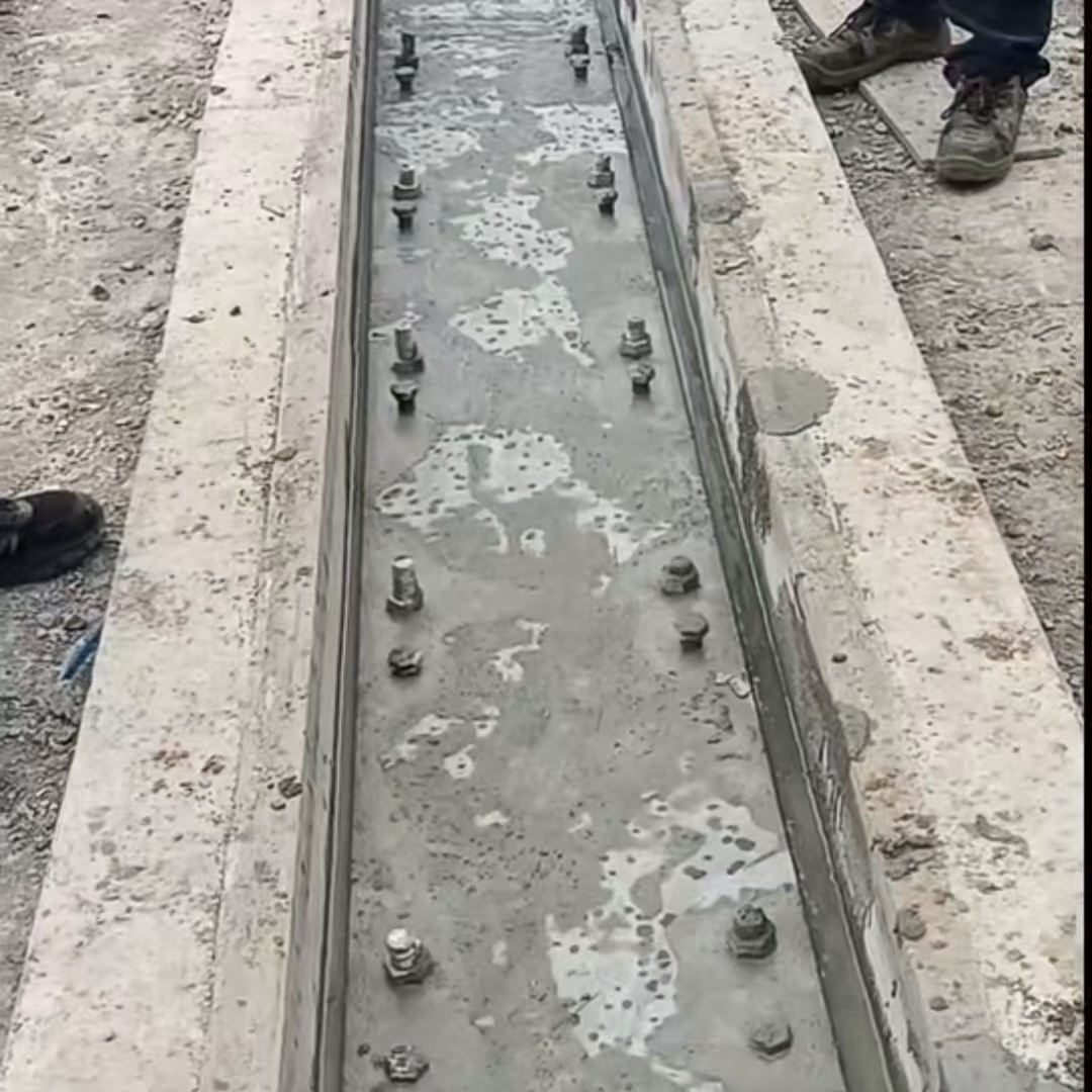 襄樊港口码头起重机龙门吊重型机械设备稳固用早强快凝轨道胶泥
